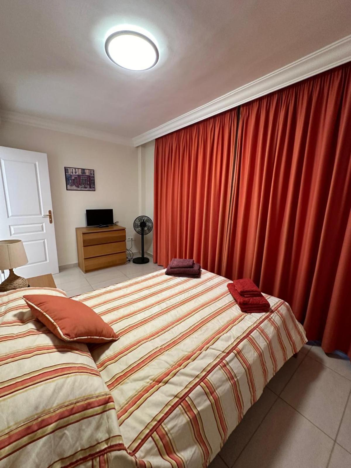 33 Pleasures Del Duque Apartment Адехе Экстерьер фото